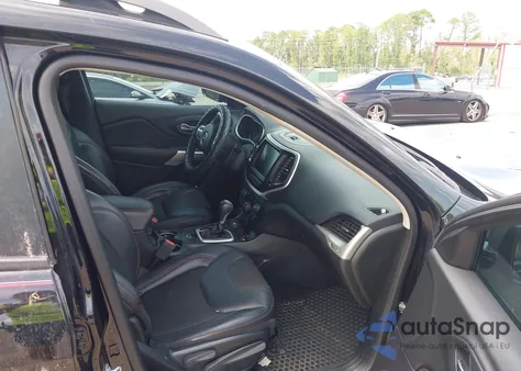 2018 Jeep Cherokee Trailhawk 4X4 from USA, damaged, VIN 1C4PJMBB1JD522194